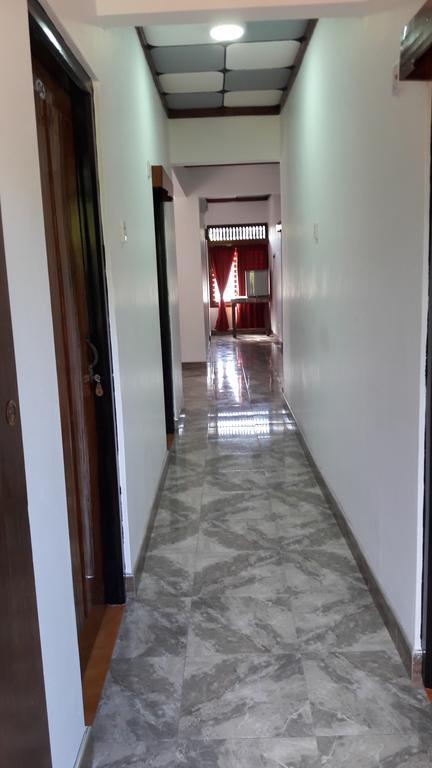 Yaarl Holiday Inn Jaffna Exterior foto